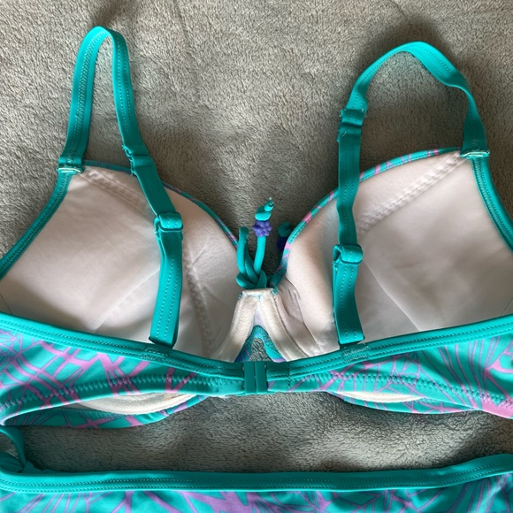 Change push up bikini - Picture 2 of 8